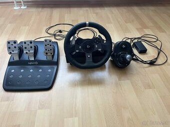 Logitech G920 + pedále + radiaca páka