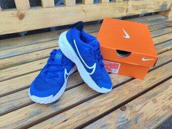 Nike Star Runner