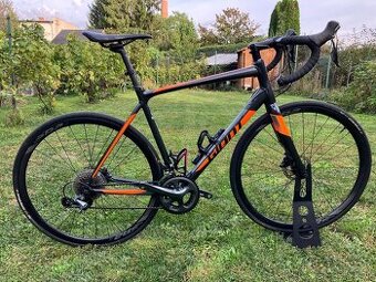 Cestný bicykel Giant Contend SL2