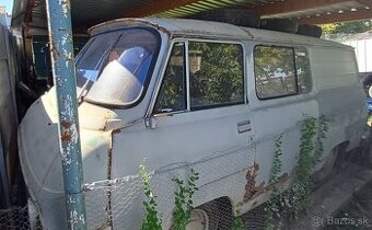 Škoda 1203 zo šiltom