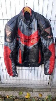 Helma Aprilia, kožená bunda, topánky