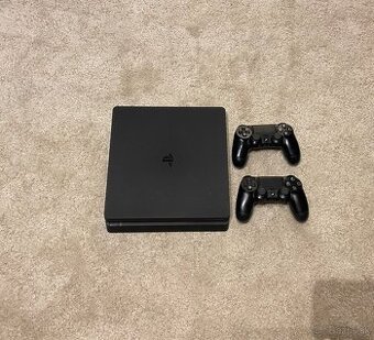 PS4 Slim
