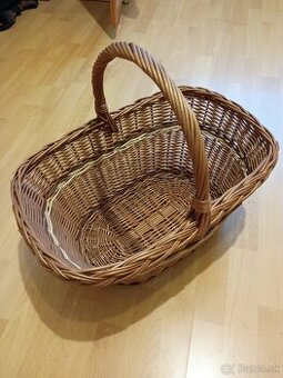 Prútený košík