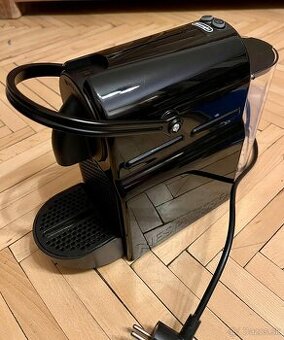 Nespresso Inissia Black