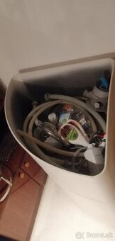 Kvetináč veľký rohový