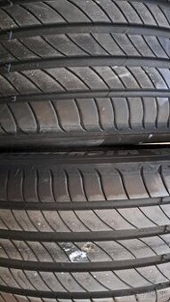 Predám 2ks pekné letné 205/55r16-91H Michelin