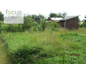 Predám záhradu so studňou a chatkou