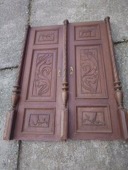 Dvere na starožitnú skriňu