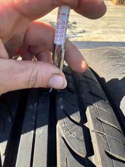 195/65 R15 letne pneu sada