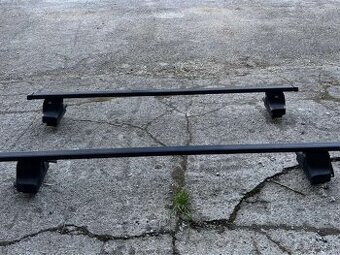 Strešne nosiče Thule na Octaviu 2 Liftback
