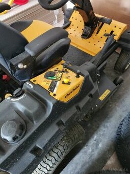 Zanovna kosacka cub cadet xz3