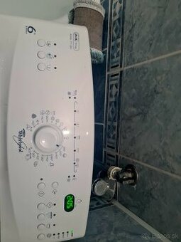 Whirlpool Pračka 5 kg