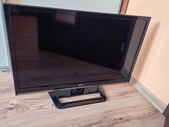 televízor LG32LS5600