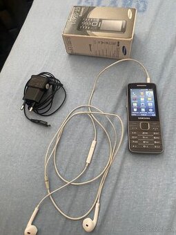 Samsung GT-S5611