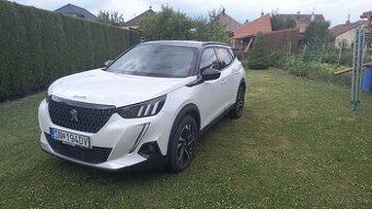 Peugeot 2008 GT-Line 130k EAT8, TOP stav