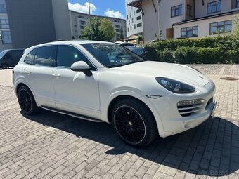 Porsche Cayenne - 1