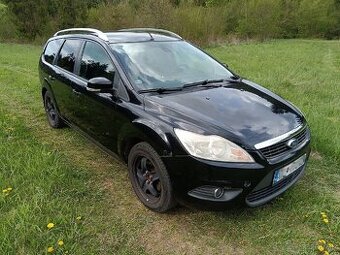 Ford Focus 2 kombi 1.6 benzín
