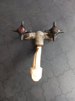 HIS. BATĚRIA