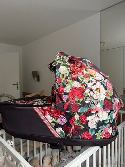 Vanička Cybex priam 4.0 spring blossom dark