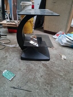 Stolík pod TV, audio zostavu atd značka Benalex