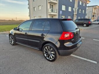 Predám Volkswagen Golf 5 1.9 TDI 66kw r.v 2006