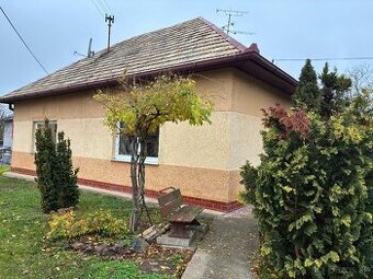 Rodinný dom 4.izbový + viničný domček s pozemkom