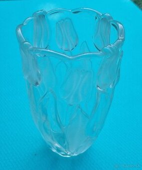 Predám sklenenú vázu,motív tulipán