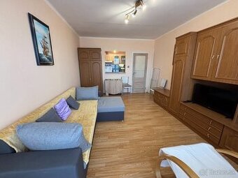 Zariadená garsónka na Saratovskej ulici (JUH) na prenájom