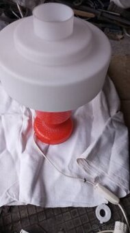 Stará nočná lampa.