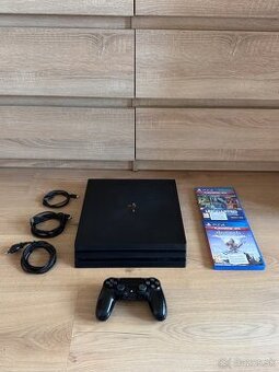 Sony PlayStation 4 Pro 1TB + ovládač , kabeláž a PS4 hry