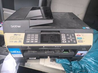 Farebná tlačiareň Brother mfc6490