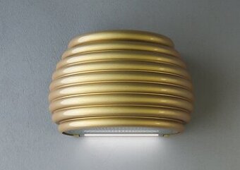 Predam kominovy zavesny digestor z rucnej keramiky - NOVY