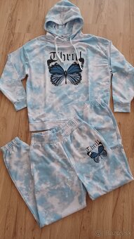 Dámska tepláková súprava