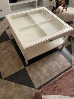 Konferenčný stolík so šuflíkom IKEA