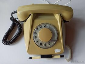 Telefón 80. roky 20.storočia - 1