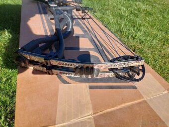 Kladkovy luk Hoyt carbon Matrix