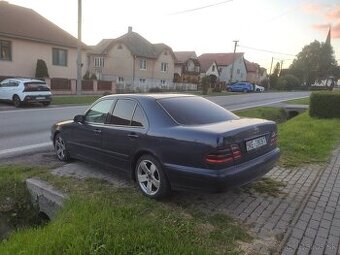 Predám Mercedes e270