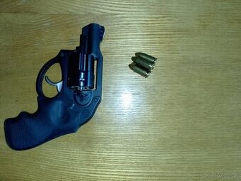 Ruger LCR 9x19