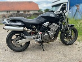 Honda Hornet 900 Díly