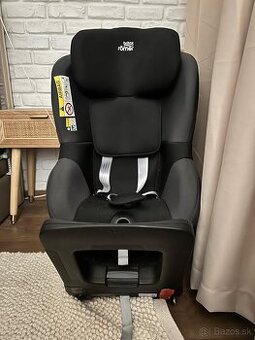 Britax romer m i-size
