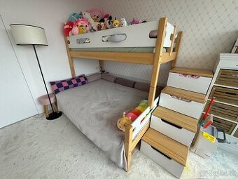 Detská poschodová posteľ z masívu a s matracmi