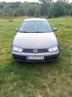 Volkswagen Golf 1.6 77kw