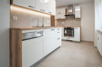 TOP CENOVÁ PONUKA - 3 IZBOVÝ BYT PO REKONŠTRUKCII V ŠACI