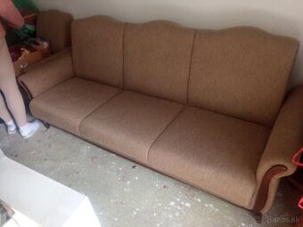 Polohovateľny gauč