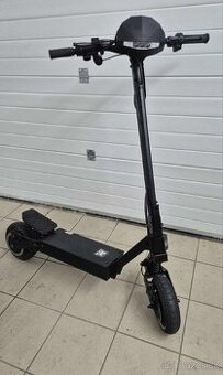 Kukirin g2 elektrická kolobežka