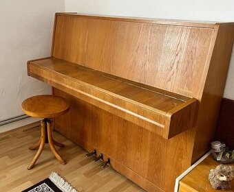 Predám piano Petrof