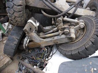 Predám plnogumové kolesá a riadiacu nápravu na BALKANKAR - 1