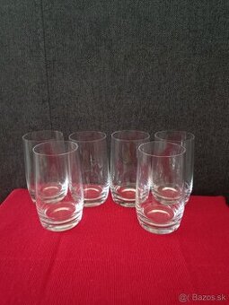 Sklenené poháre