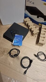 PS4 slim