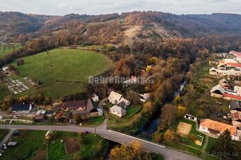 PREDAJ: Rodinný dom so záhradou, hospodárskymi stavbami a pô